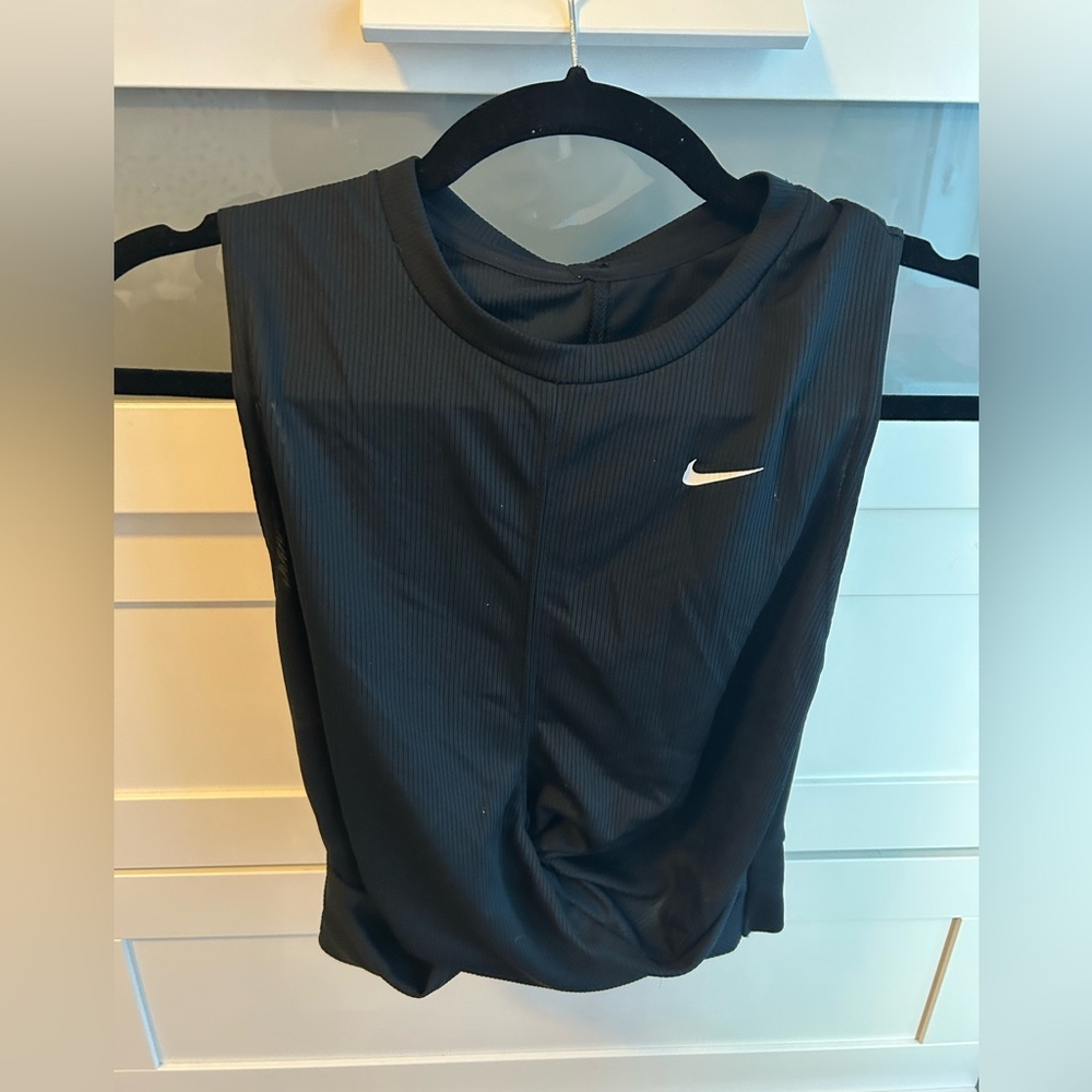 NWT Nike Black Twisted Crop Top